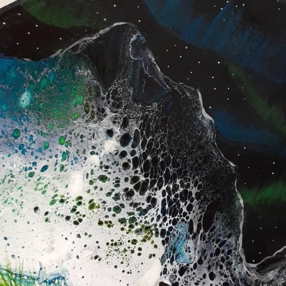 Hand Crafted Bear Vinyl Record Painting Mountain Acrylic Fluid Wall Art Upcycle - Picture 7 of 8